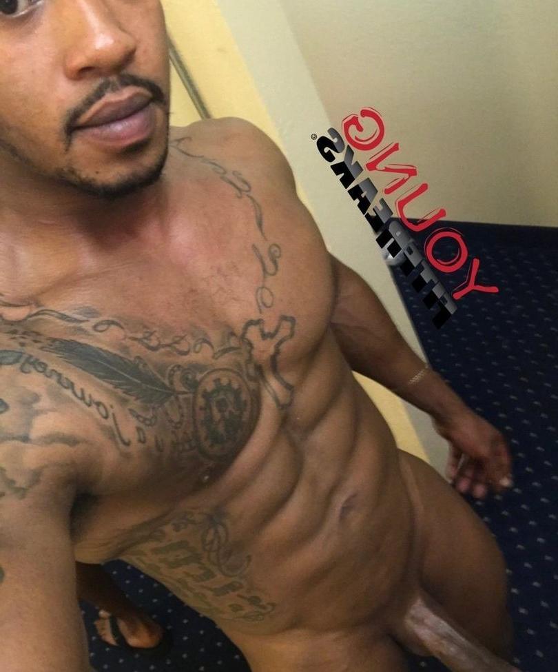 25P YoungFitFreaks nude