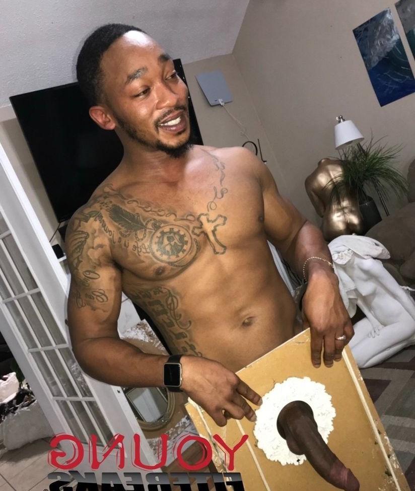 25P YoungFitFreaks nude