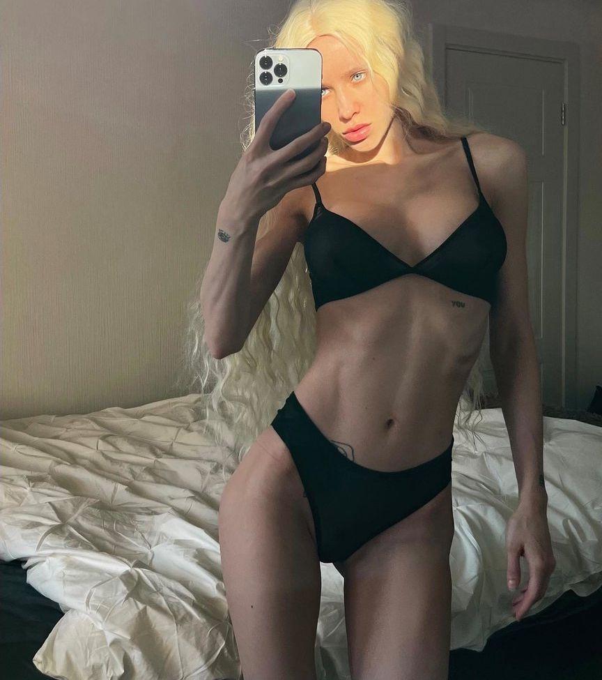 25P Veta Peresedova nude
