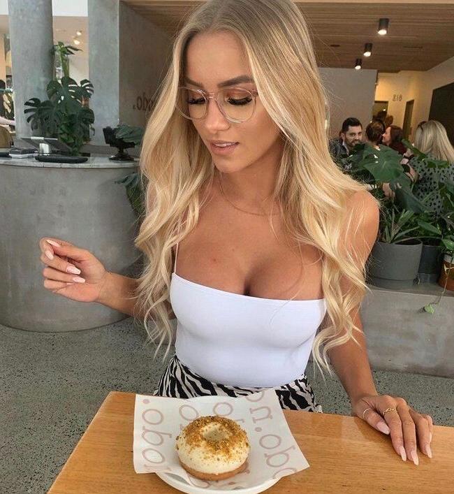 25P Lauren Wheatley nude