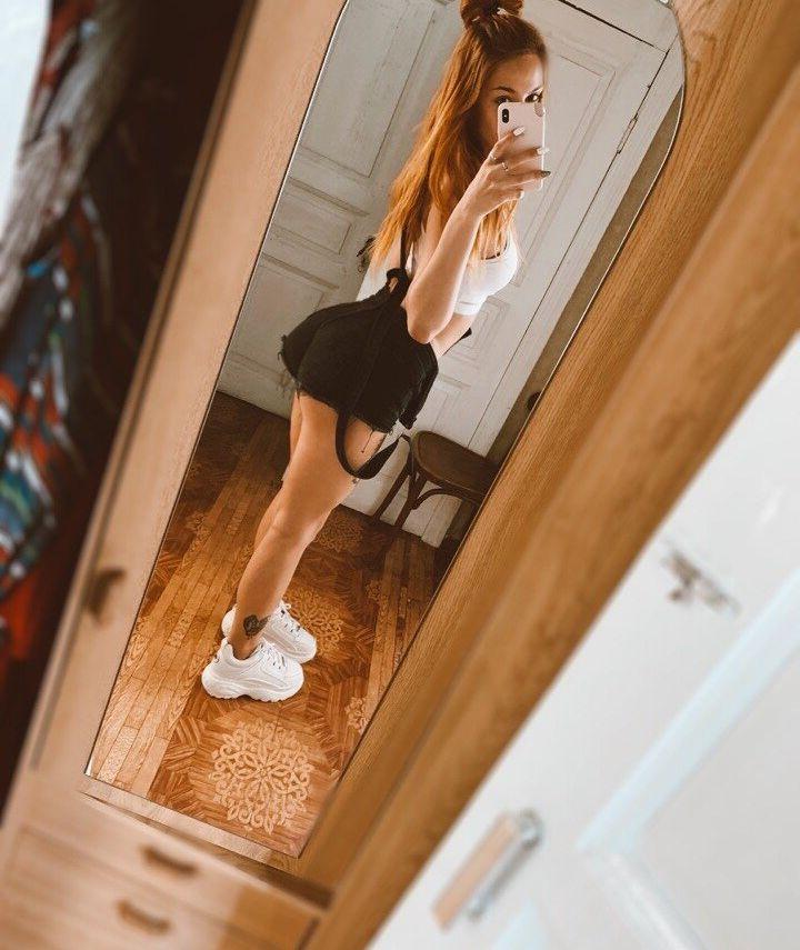 4P Annie_foxx nude