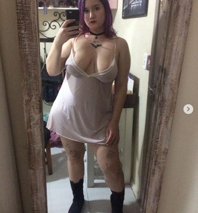 15P Lolly Vomito nude
