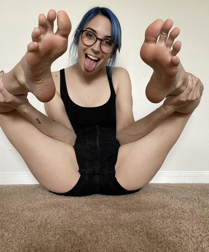 25P StonedToesXO nude