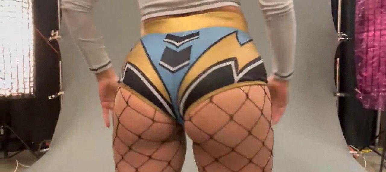 25P Thunder Rosa nude