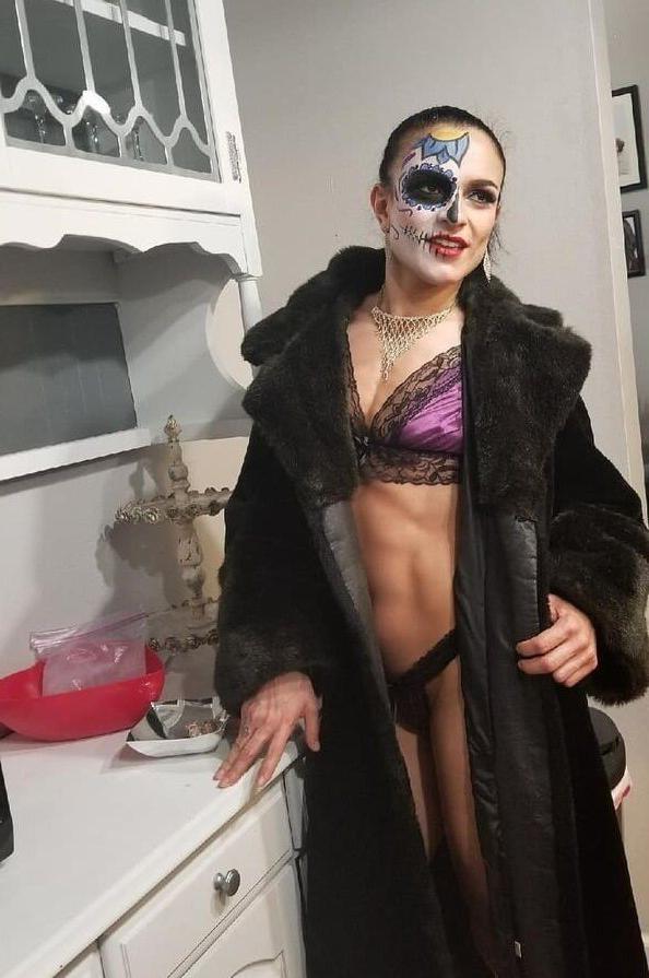 25P Thunder Rosa nude