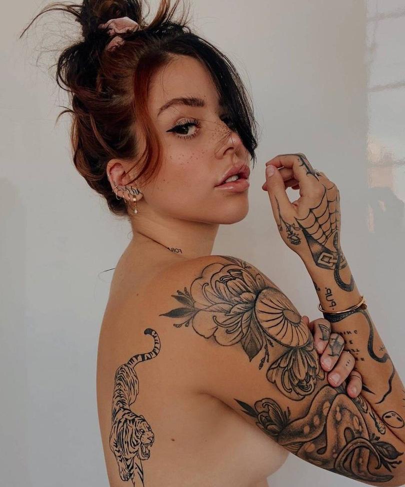 25P Craysounds nude