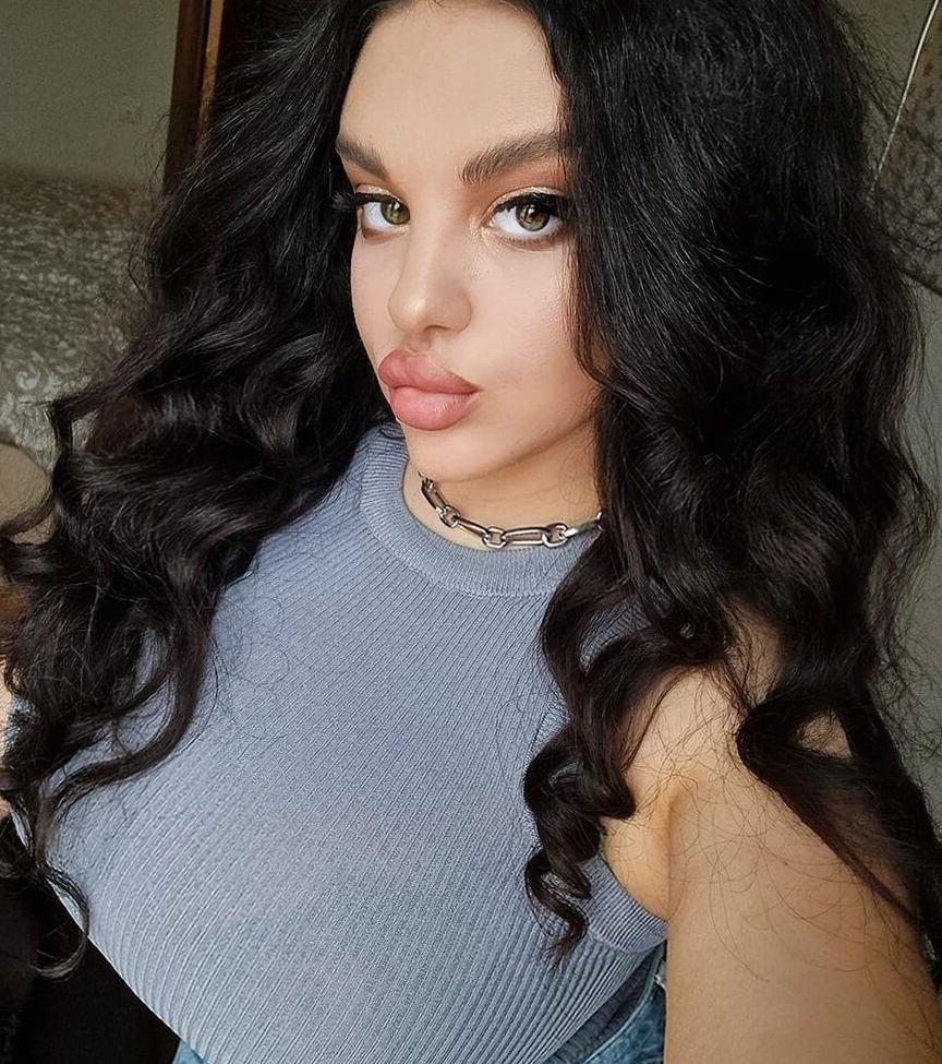 25P Anna Sivona nude
