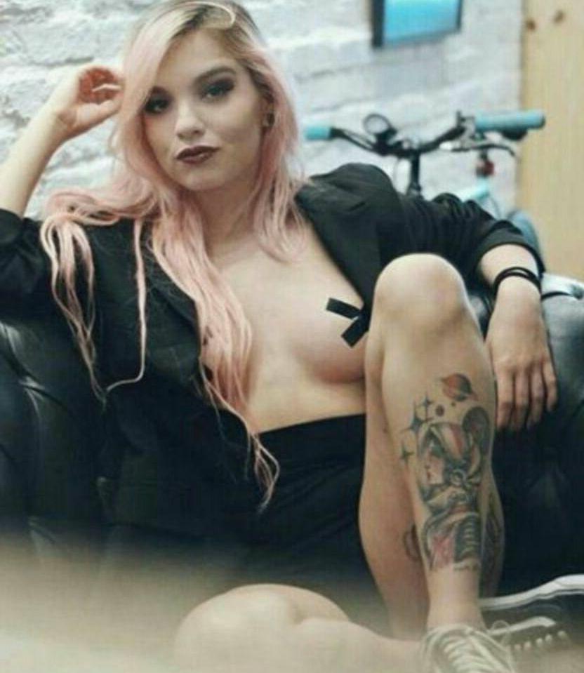 25P 4ggy nude