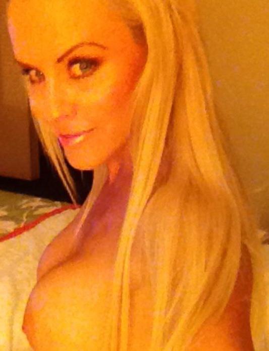25P Jenny McCarthy nude