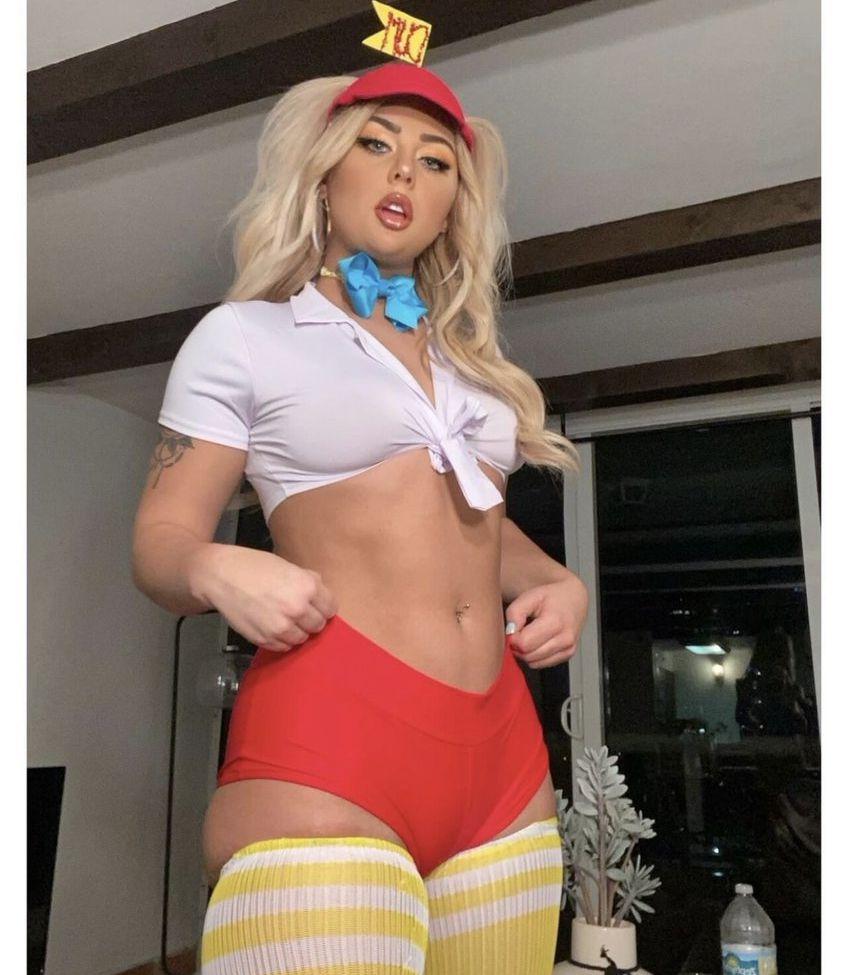21P Kaila D nude