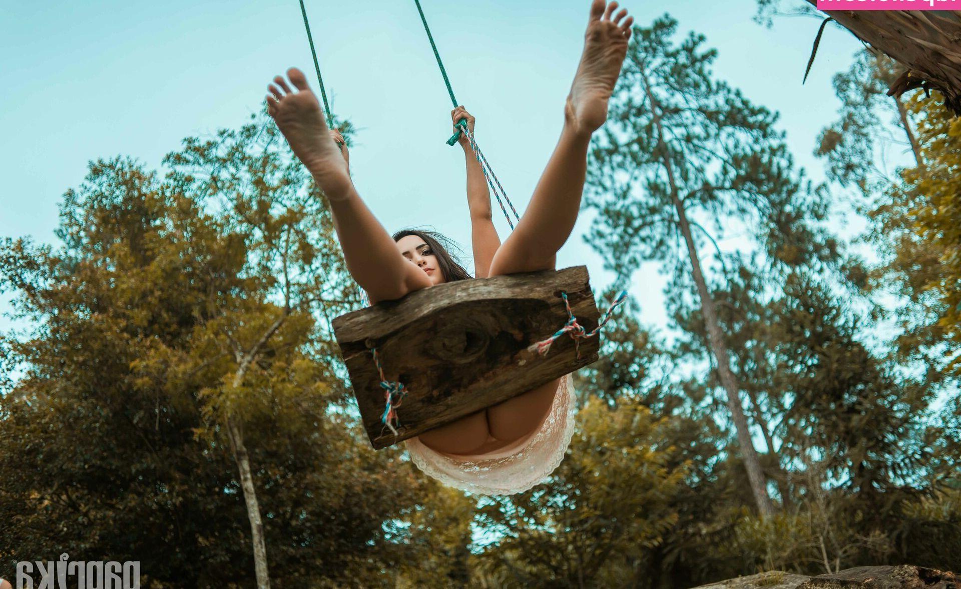 25P Talita Moraes nude