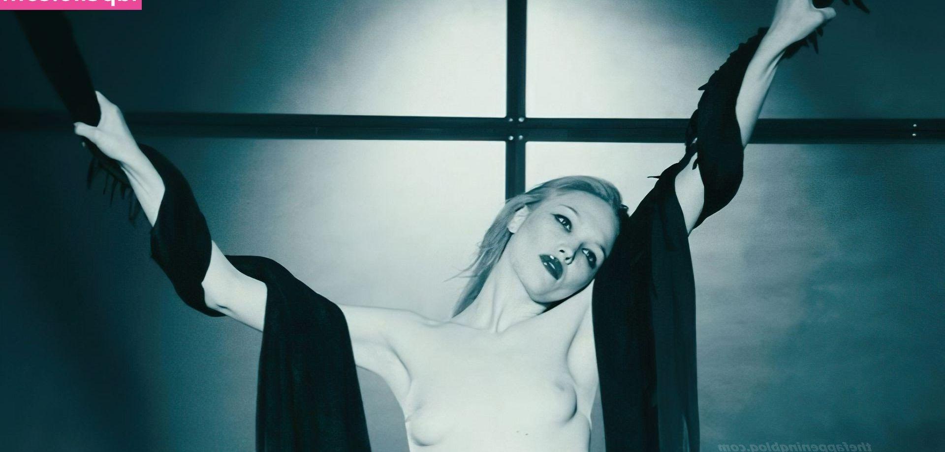 24P Ivy Levan nude