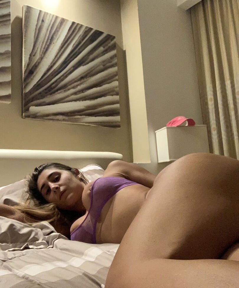 24P Stefya nude