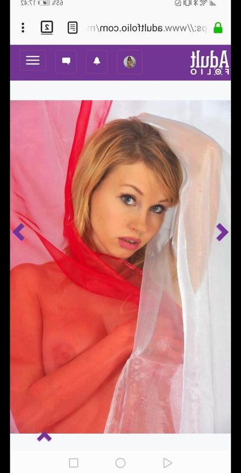 7P Lilly Krupa nude