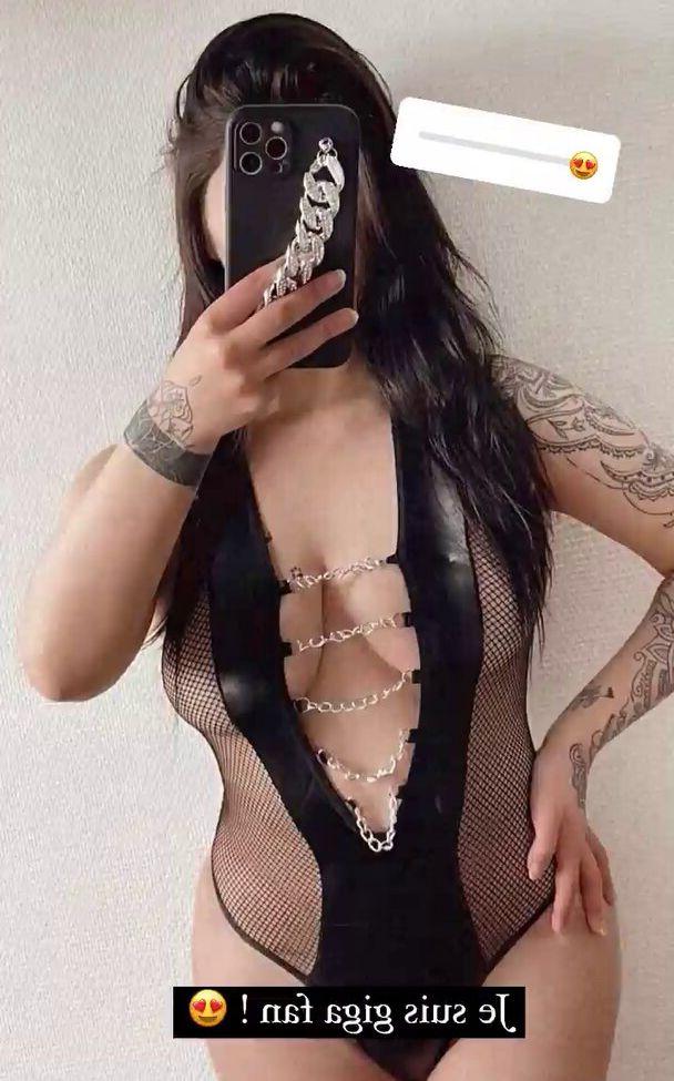 5P Ilona Cerneaux nude