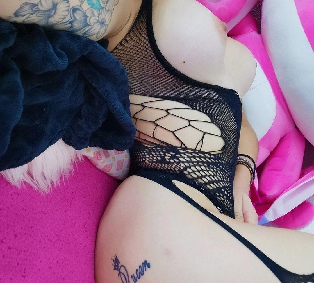 11P Valeria Quintana nude