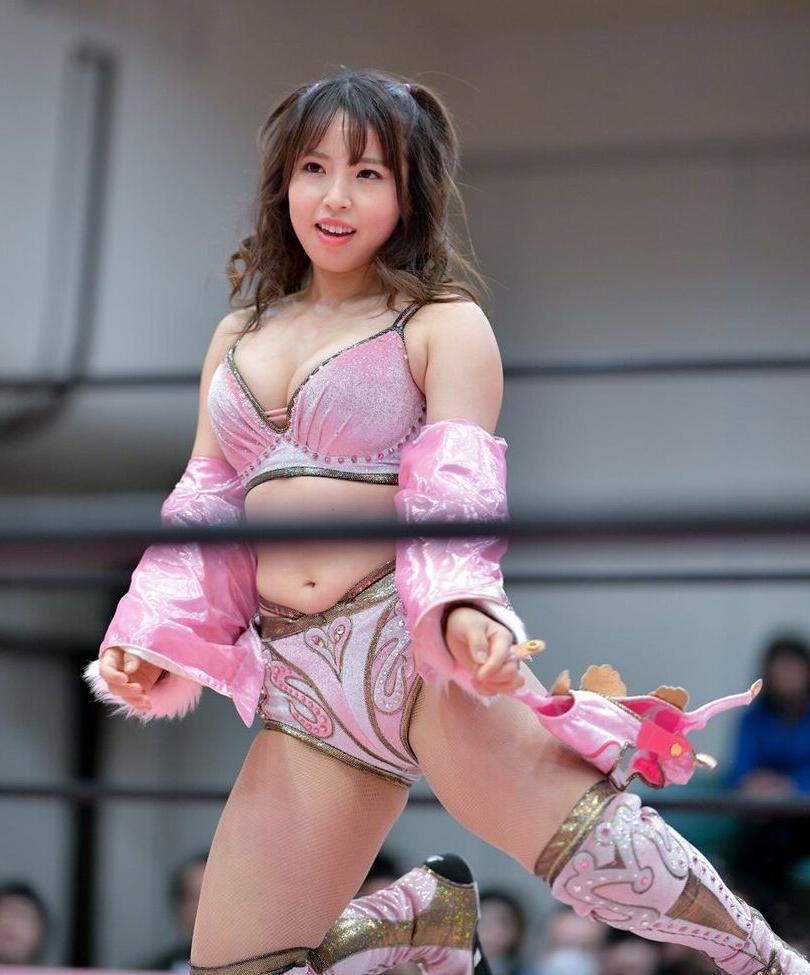 24P Mina Shirakawa nude