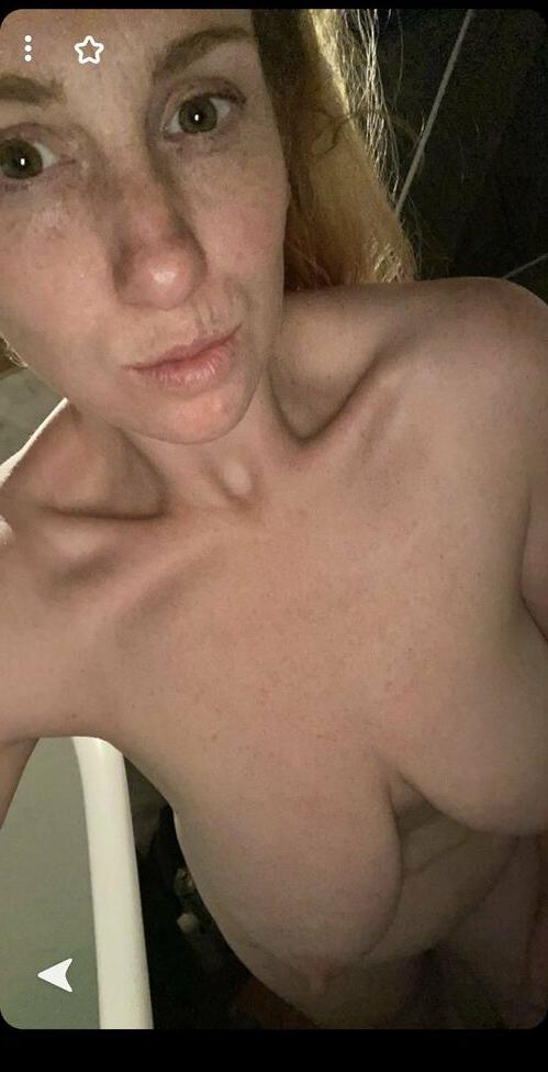 25P Bustyredheadmilf nude