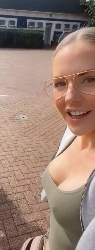 25P Stephanie Waring nude