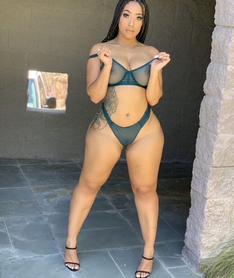 25P Robyn Banks nude