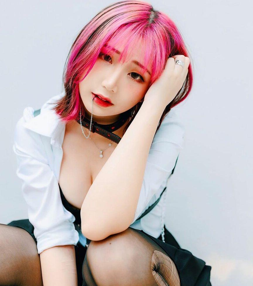 25P Akaei Ray nude