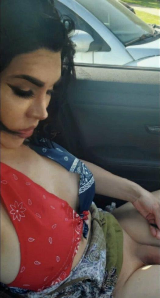 25P America LaRue nude