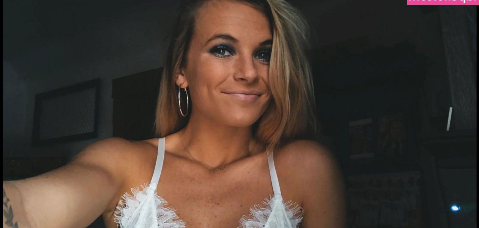 25P Madisyn Hunt nude