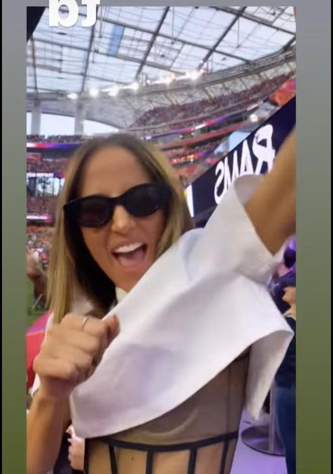 25P Kay Adams nude