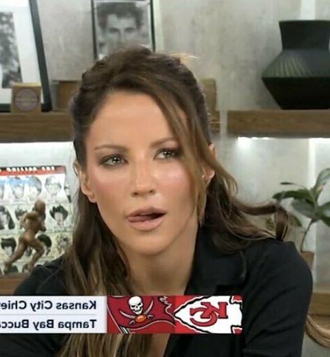 25P Kay Adams nude
