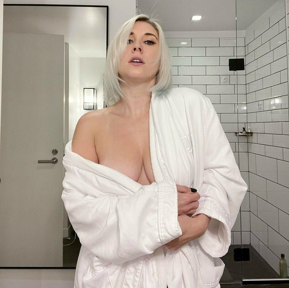 25P Heather Monroe nude