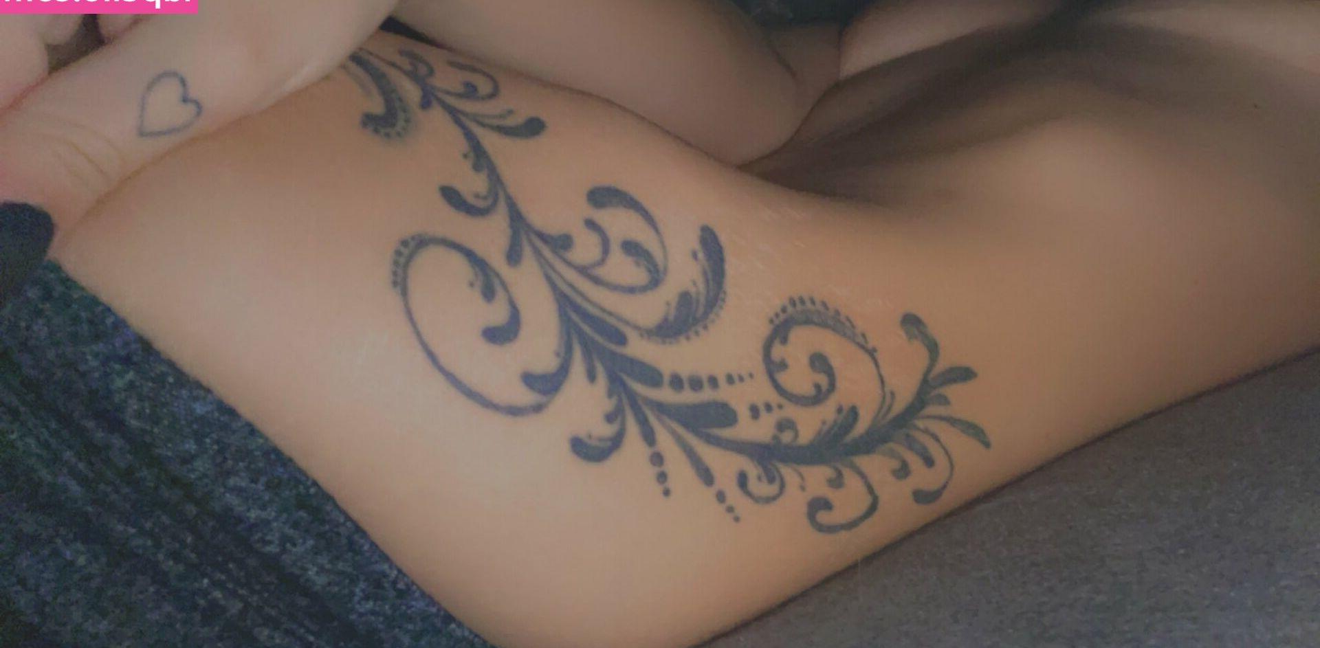 13P Nikkitightlines nude