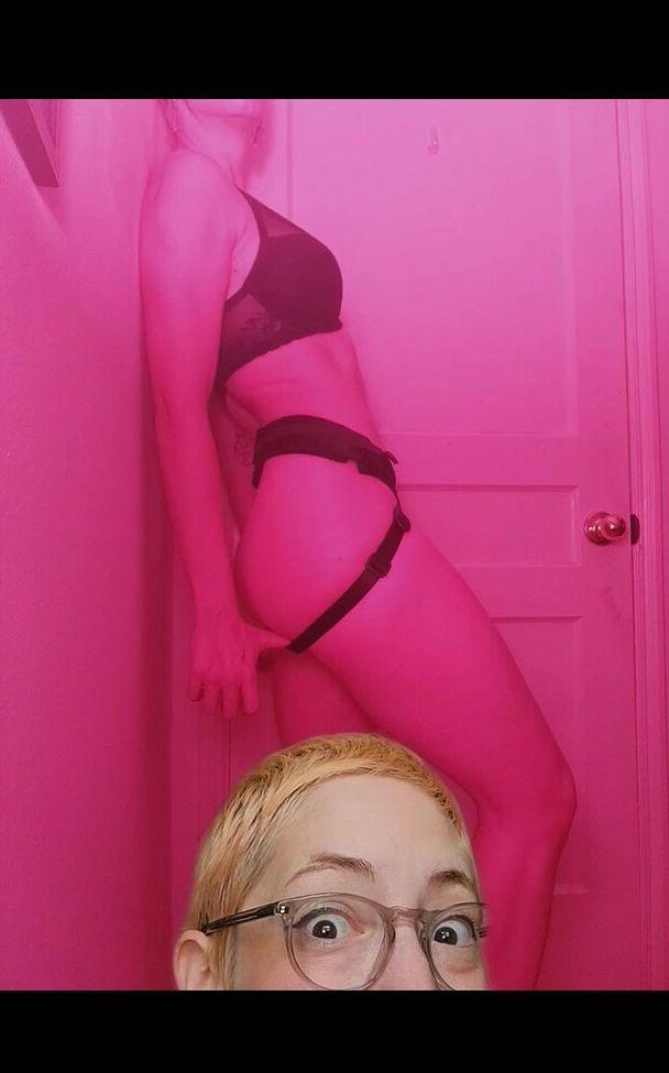 25P Tybee Diskin nude
