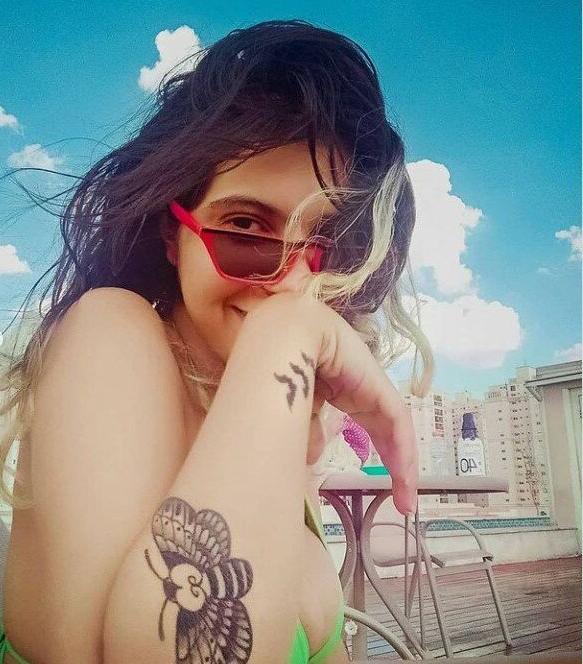 18P BolinhoSelvagem nude