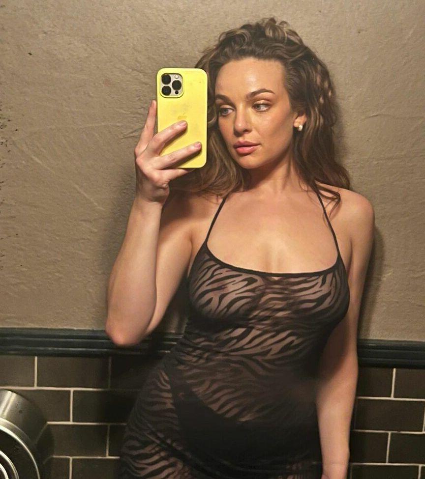 11P Bbie Chtfield nude