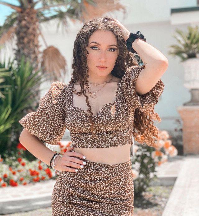 19P Catalina Ganea nude