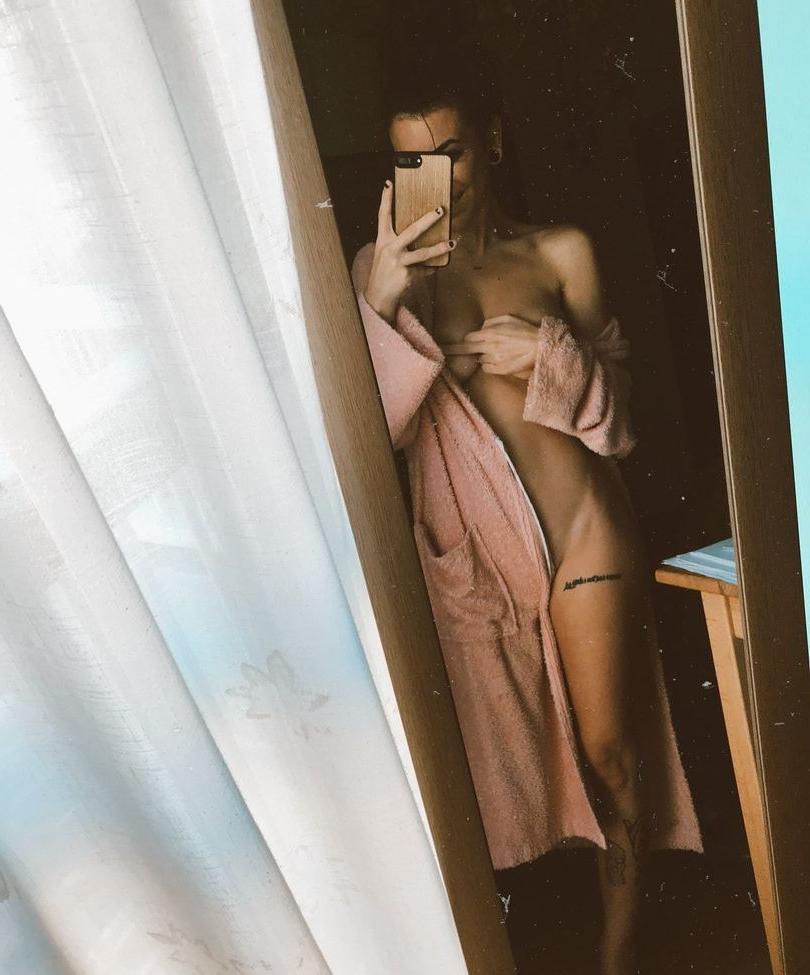 25P Mermise nude