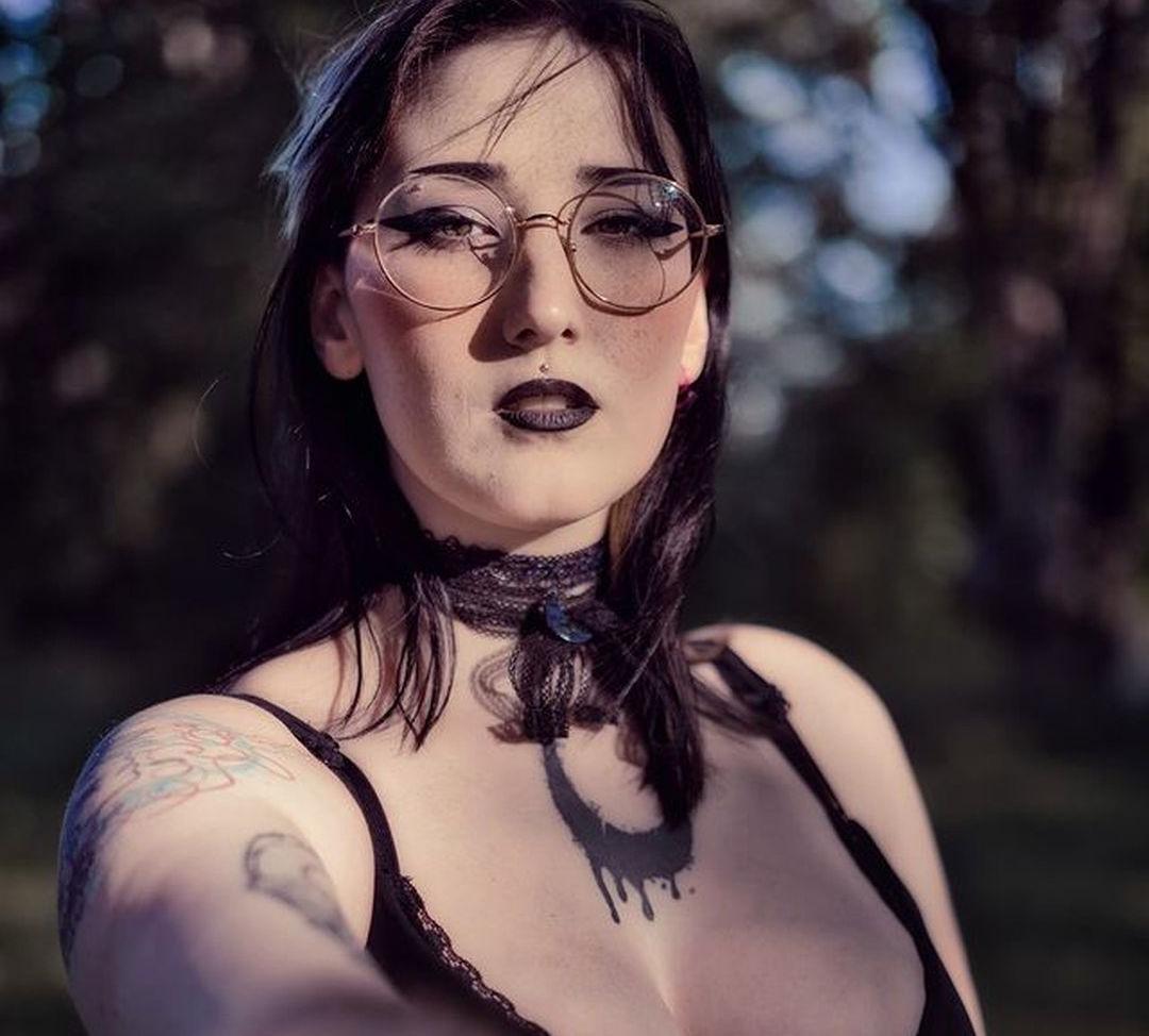 5P Black_usagii nude