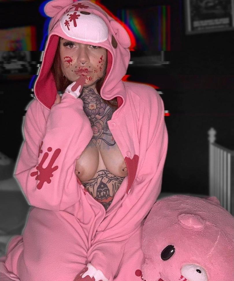 25P Xsatansbarbiex nude
