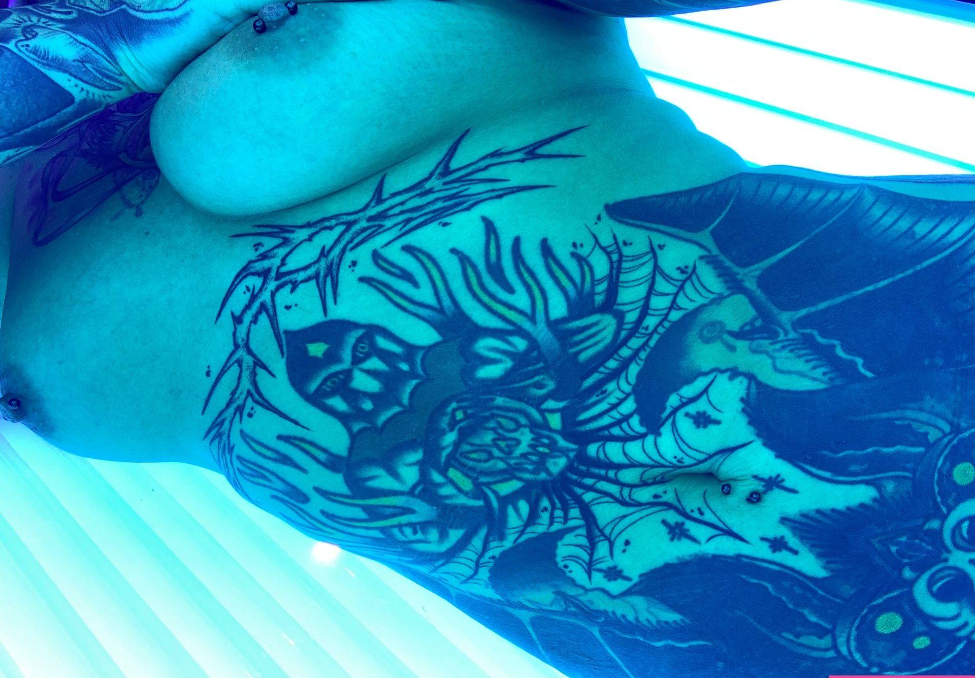 25P Xsatansbarbiex nude