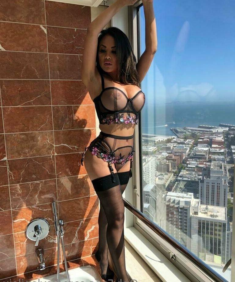 13P Kaylani Lei nude