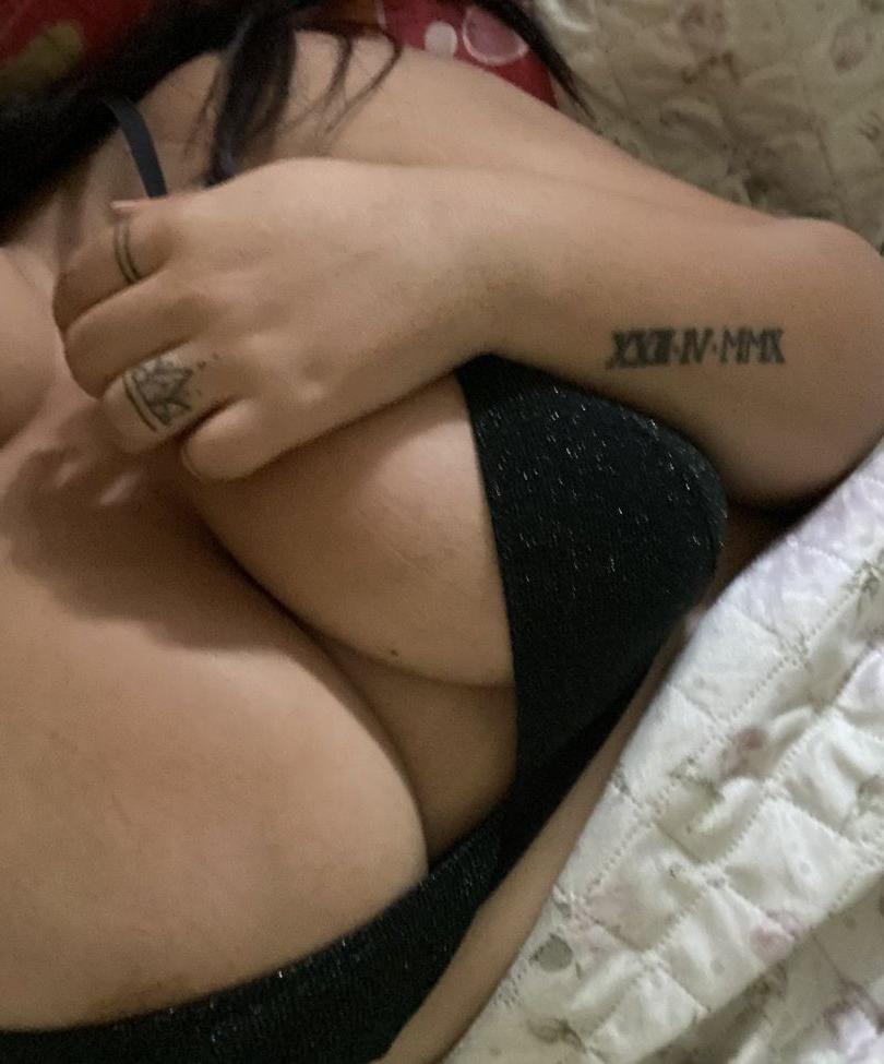 25P Raxien nude