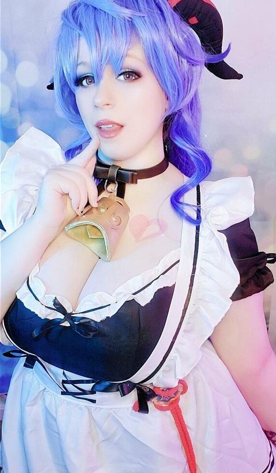 4P Angelfoxcos nude
