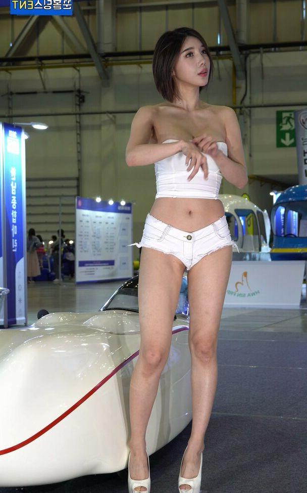 21P Song Joo A nude