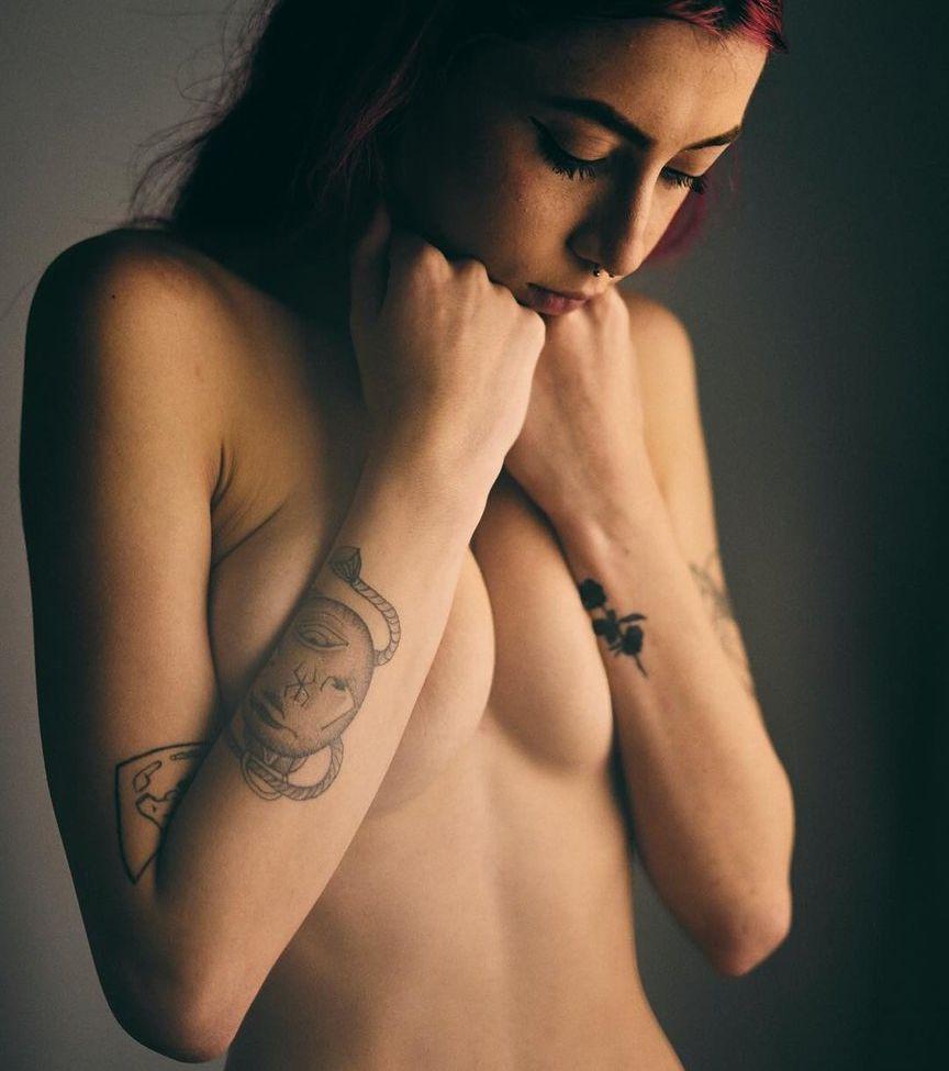 25P Trizpac nude