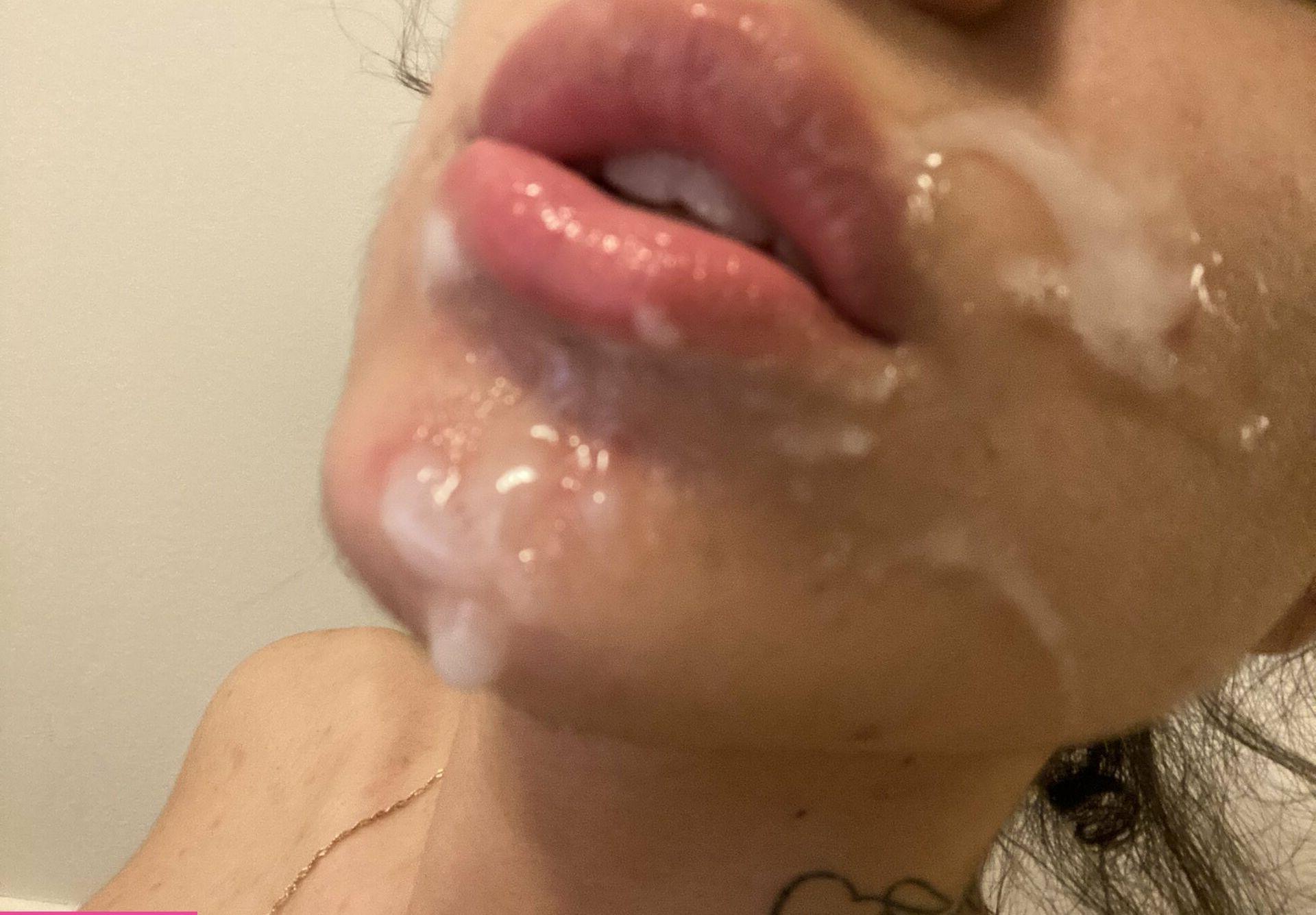 18P Queen Andrea nude