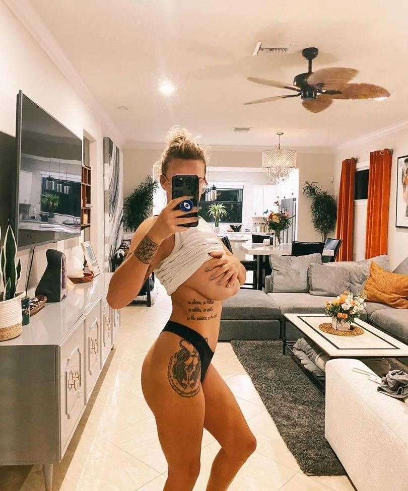 10P Mrs.lionbox nude