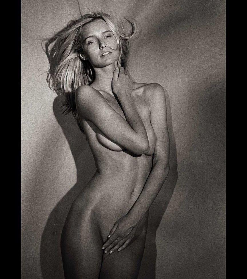 5P Brooke Buchanan nude