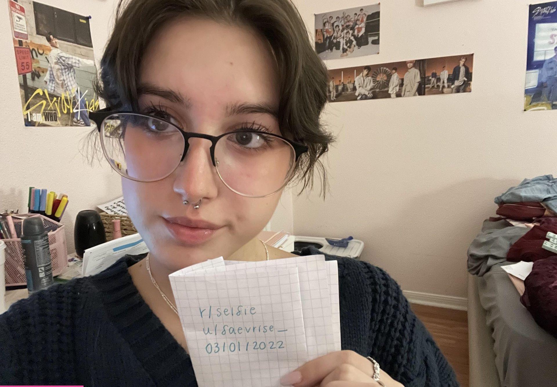 21P Faevrise nude