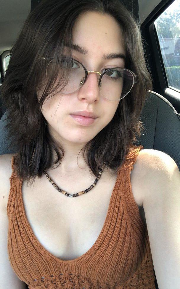 21P Faevrise nude