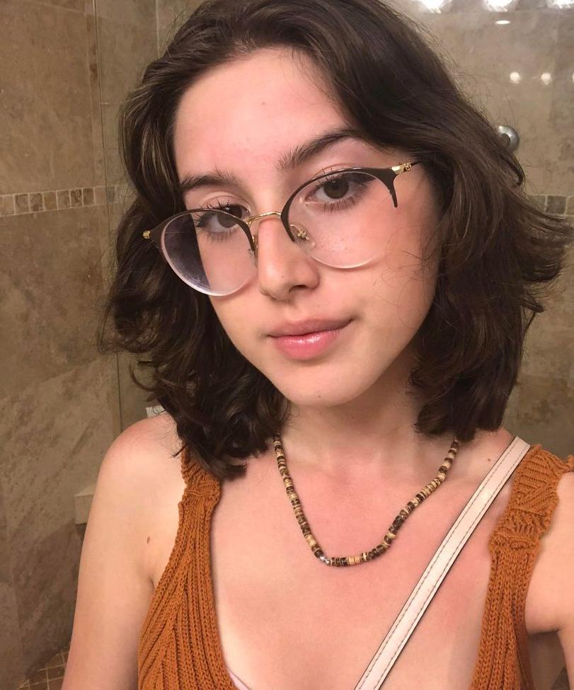 21P Faevrise nude